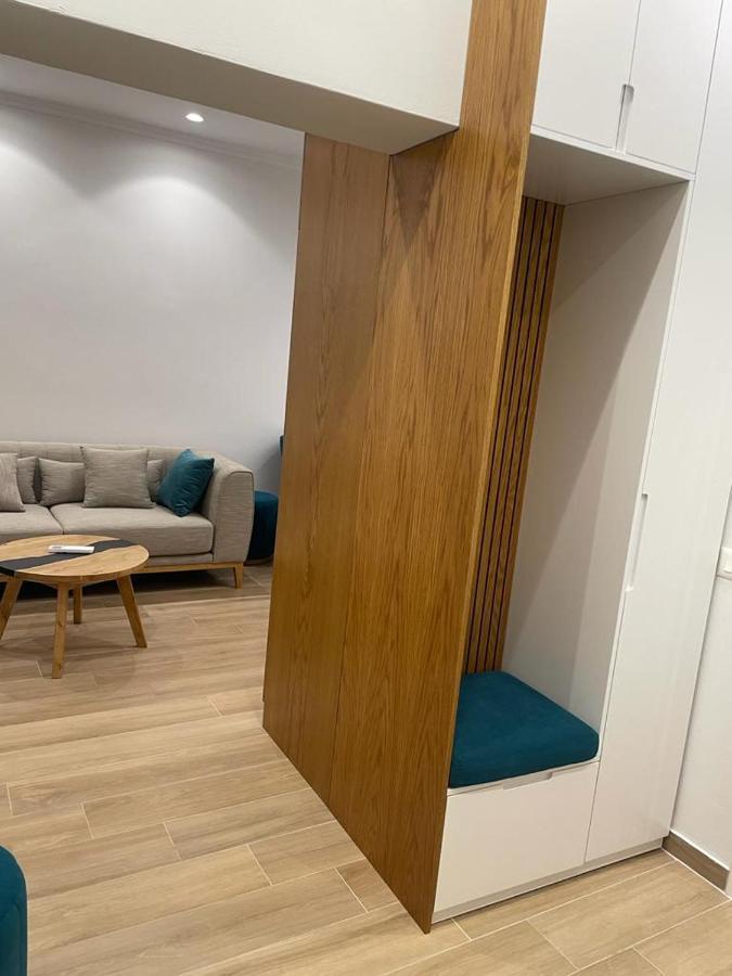 City Center Apartment Kafe Flora Tiranë Ngoại thất bức ảnh