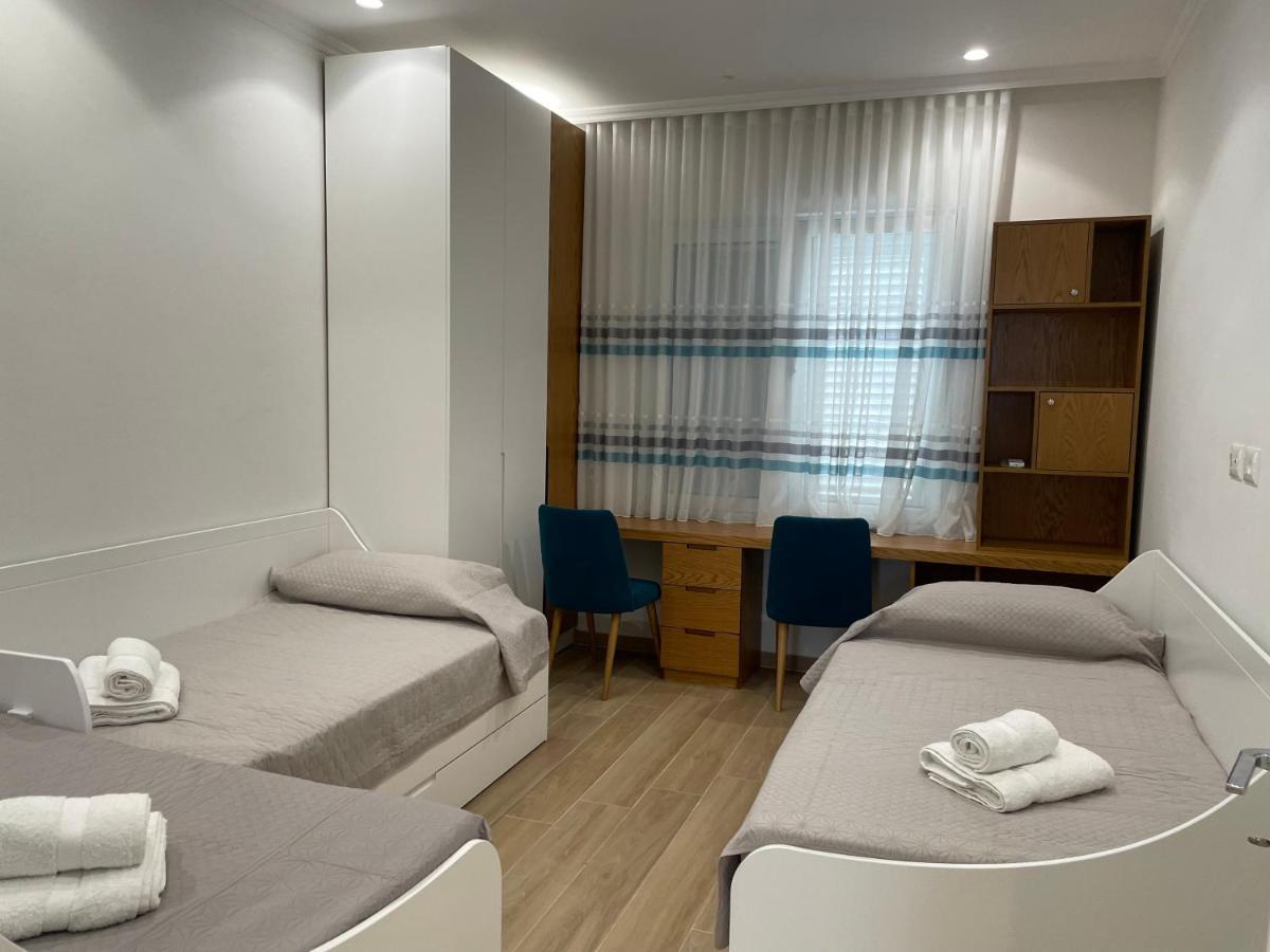 City Center Apartment Kafe Flora Tiranë Ngoại thất bức ảnh